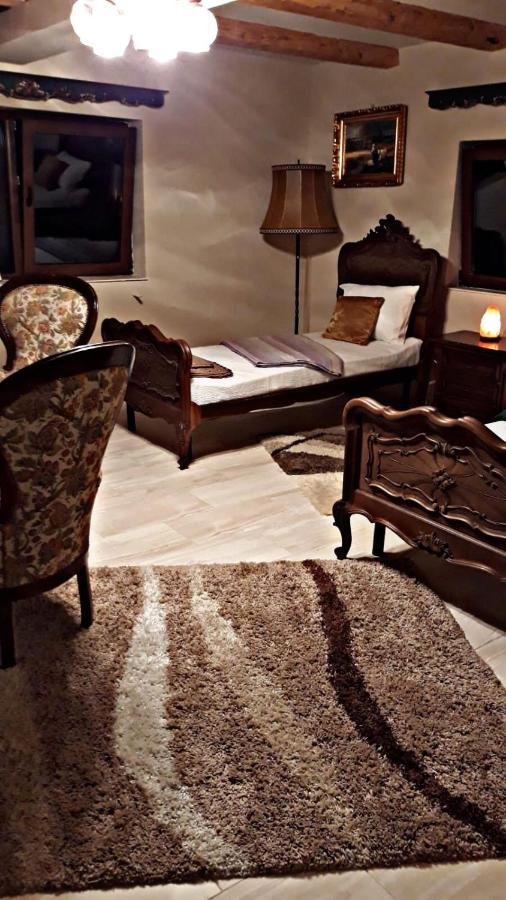 La Curtea Veche Daire Lapus Dış mekan fotoğraf